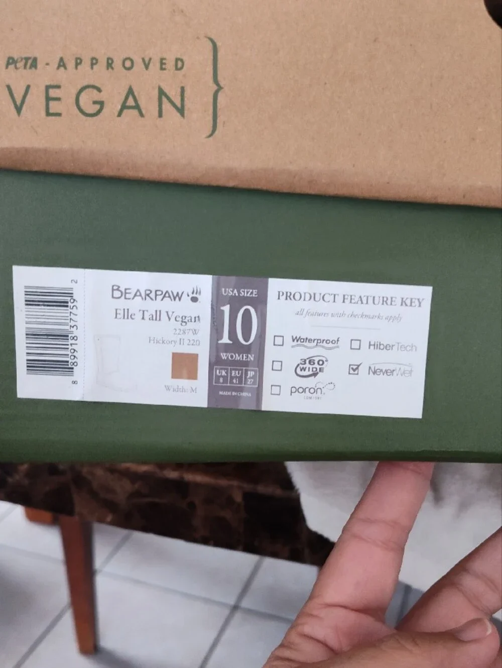 BearPaw Vegan Tall Winter Boots in Chestnut Brown Size 10